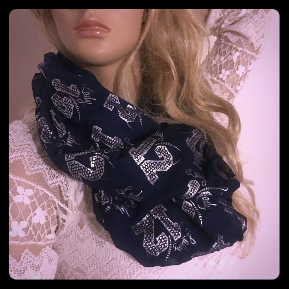 Seahawks Infinity Scarf NFL 12 Fan Navy Silver Sheer Wrap NWT Women - Picture 2 of 2